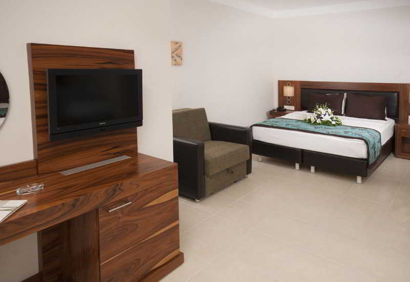 Xperia Grand Bali Hotel (Adults Only) Аланя Екстериор снимка