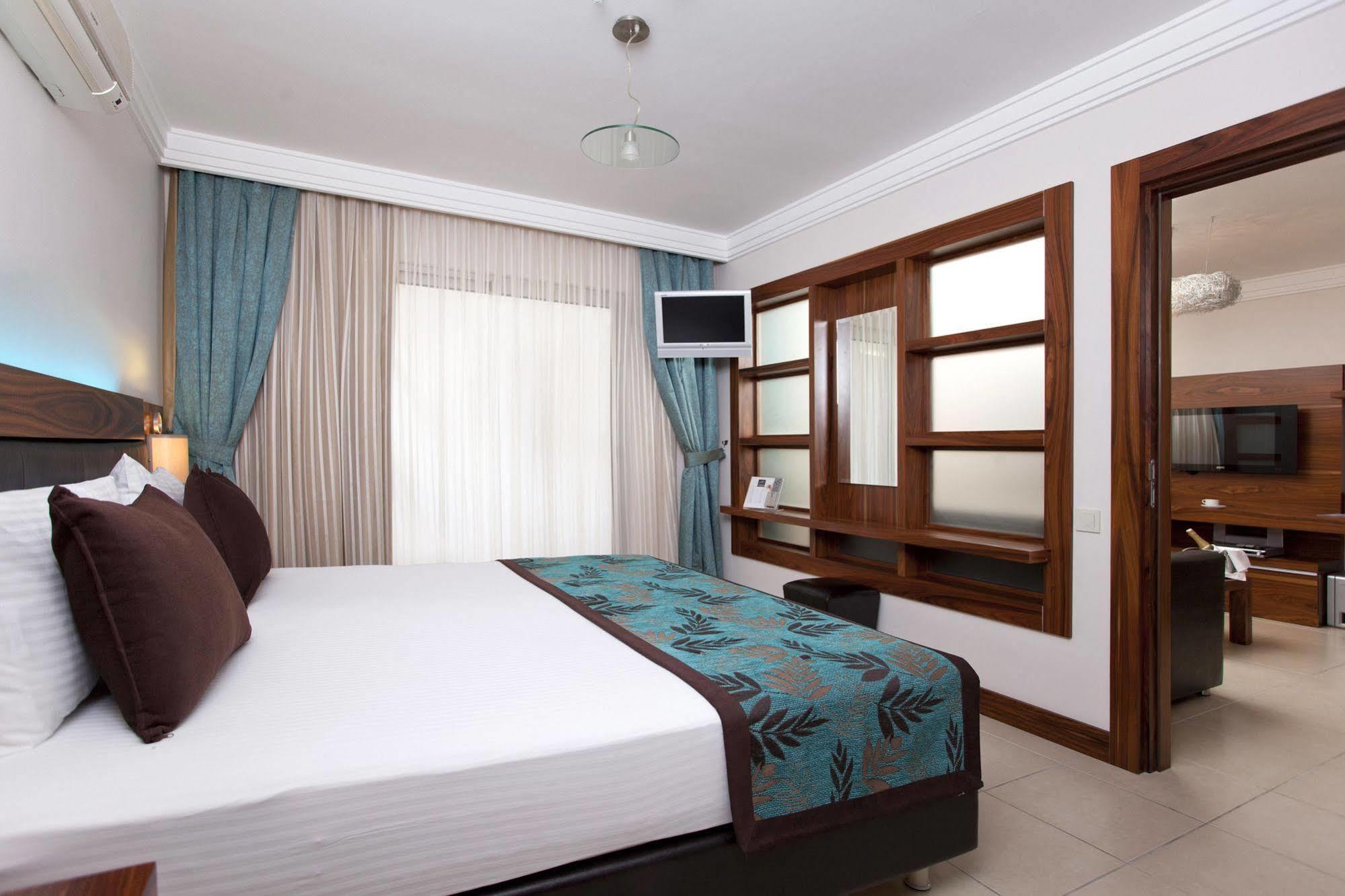 Xperia Grand Bali Hotel (Adults Only) Аланя Екстериор снимка