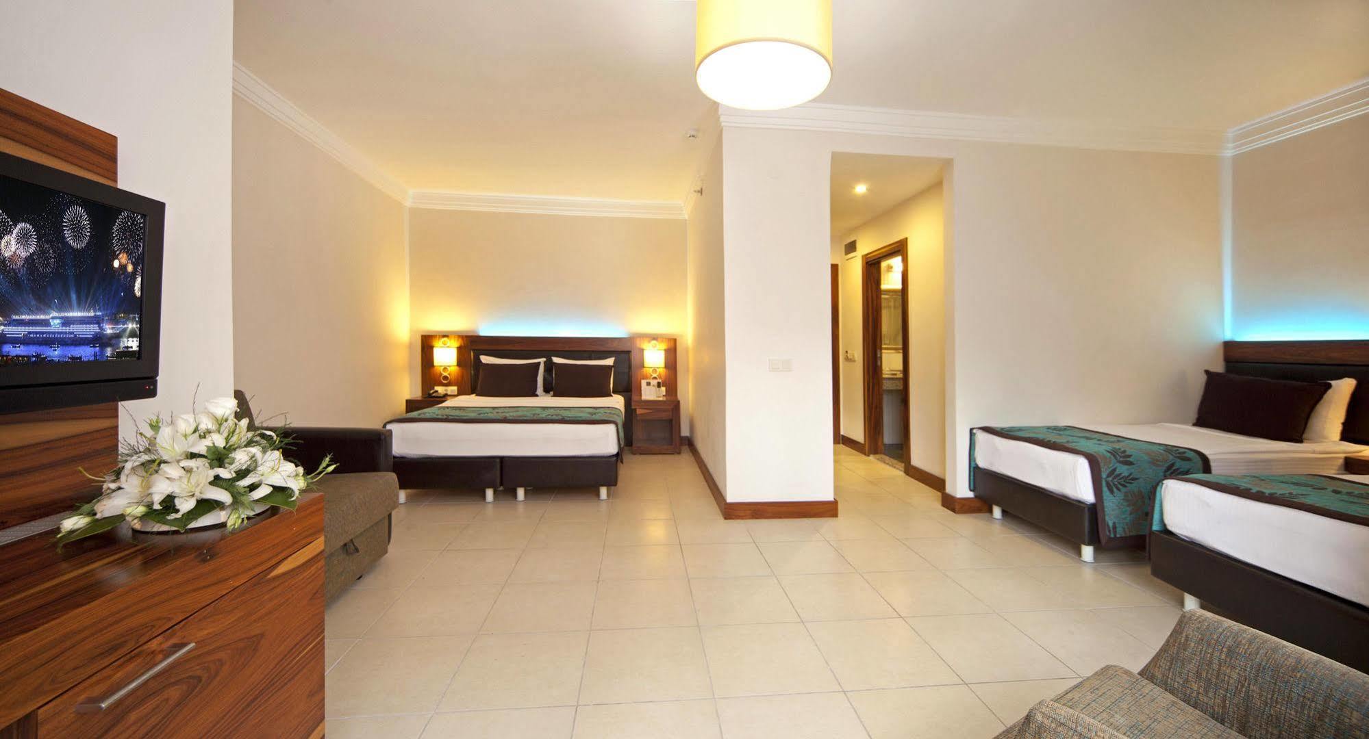 Xperia Grand Bali Hotel (Adults Only) Аланя Екстериор снимка